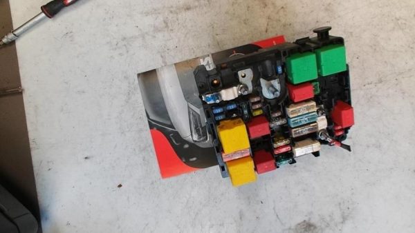 Boitier servitude moteur (BSM) PEUGEOT 208 1 PHASE 1 Diesel - Image 1