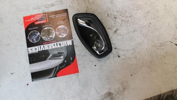 Poignee interieur avant gauche RENAULT CAPTUR 1 PHASE 1 Essence - Image 2