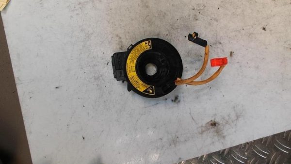Contacteur tournant TOYOTA AVENSIS 2 PHASE 2 Diesel - Image 1