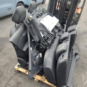 Interieur complet PEUGEOT 3008 2 PHASE 1 Essence - Image 1