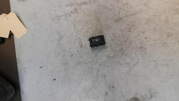 Bouton/Interrupteur RENAULT CAPTUR 1 PHASE 1 Essence - Image 1