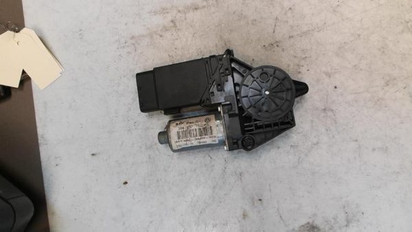 Moteur leve vitre avant droit VOLKSWAGEN PASSAT 4 PHASE 2 Diesel - Image 3