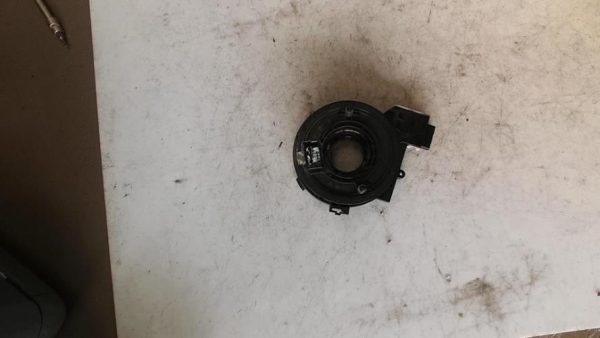 Contacteur tournant VOLKSWAGEN GOLF PLUS PHASE 1 Diesel - Image 2