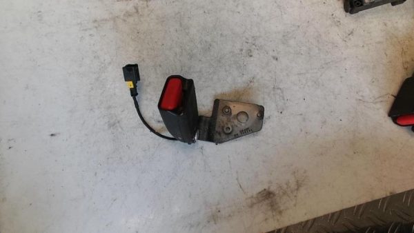 Attache ceinture arriere gauche CITROEN C4 2 PHASE 1 Diesel - Image 1