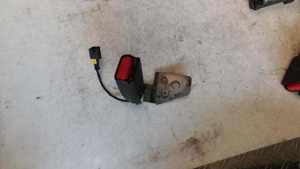 Attache ceinture arriere gauche CITROEN C4 2 PHASE 1 Diesel - Image 3