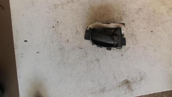 Poignee interieur avant gauche PEUGEOT 206 PHASE 2 Diesel - Image 2