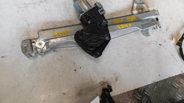 Leve vitre electrique arriere gauche CITROEN C4 2 PHASE 1 Diesel - Image 1