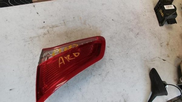 Feu arriere secondaire droit (feux) CITROEN C4 2 PHASE 1 Diesel - Image 3