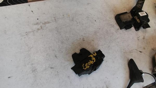 Serrure de coffre CITROEN C4 2 PHASE 1 Diesel - Image 1