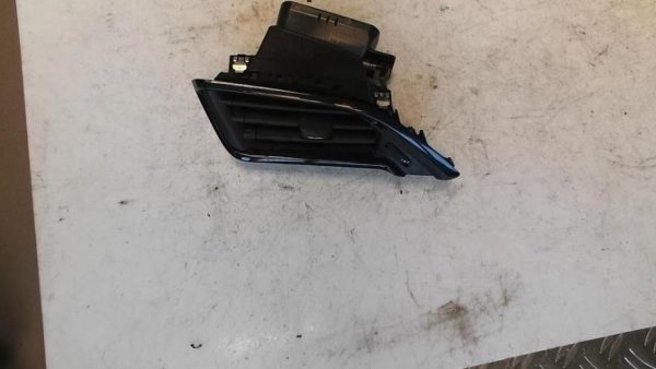 Aerateur tableau de bord avant gauche PEUGEOT 208 1 PHASE 1 Diesel - Image 3
