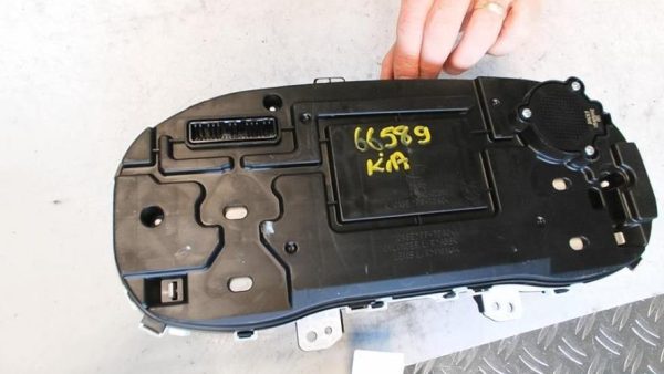 Compteur KIA CEE-D 3 PHASE 1 Essence - Image 1