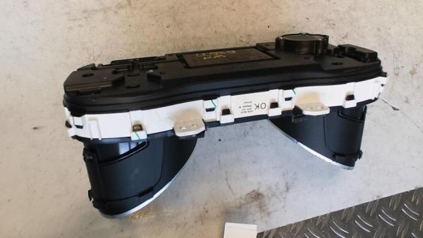 Compteur KIA CEE-D 3 PHASE 1 Essence - Image 3
