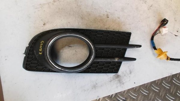 Grille de pare choc VOLKSWAGEN TIGUAN 2 PHASE 1 - Image 1