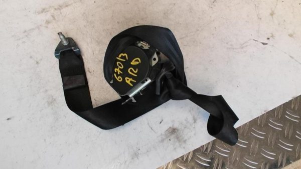Ceinture arriere droit PEUGEOT 208 1 PHASE 1 Diesel - Image 1