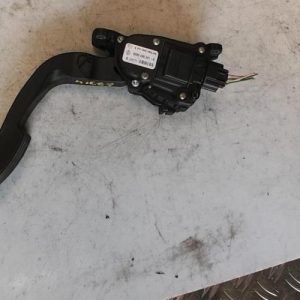 Pedale d'accelerateur RENAULT TWINGO 2 PHASE 1 Essence - Image 1