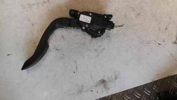 Pedale d'accelerateur RENAULT TWINGO 2 PHASE 1 Essence - Image 3