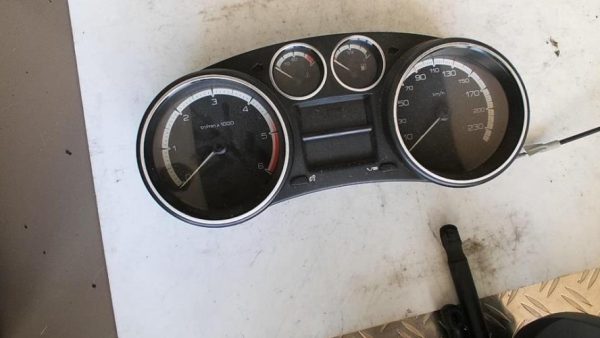 Compteur PEUGEOT 308 1 PHASE 2 Diesel - Image 3