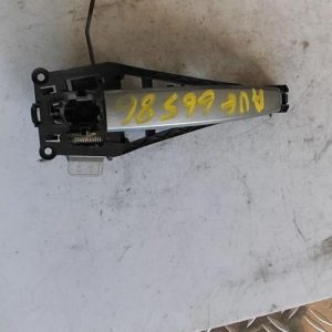 Poignee porte avant gauche OPEL CORSA D PHASE 1 Diesel - Image 1