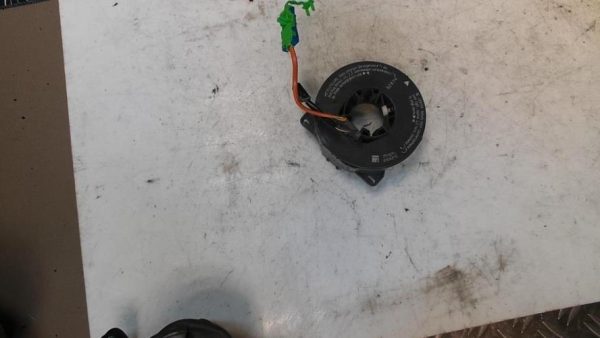 Contacteur tournant OPEL TIGRA 2 TWINTOP CABRIOLET Essence - Image 1