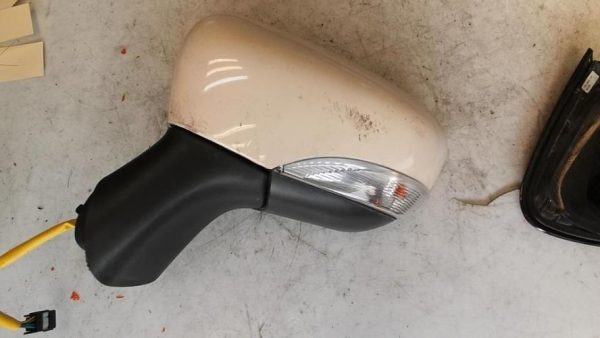 Retroviseur gauche RENAULT CAPTUR 1 PHASE 1 Essence - Image 3