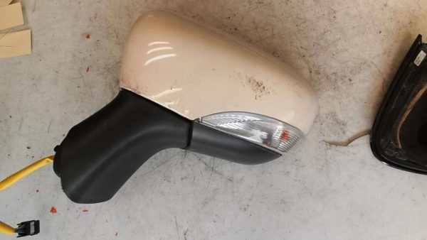Retroviseur gauche RENAULT CAPTUR 1 PHASE 1 Essence - Image 4
