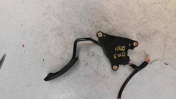 Pedalier d'accelerateur RENAULT CLIO 3 PHASE 1 Essence - Image 1