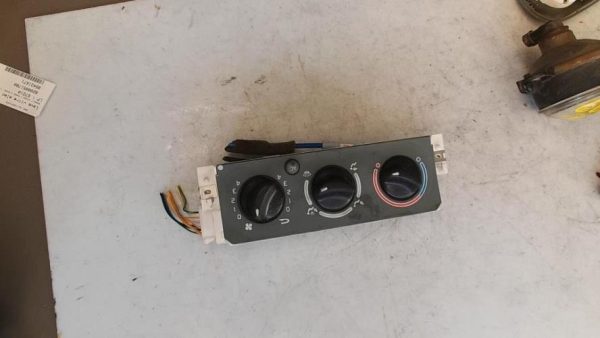 Commande chauffage RENAULT TWINGO 1 PHASE 3 Essence - Image 1