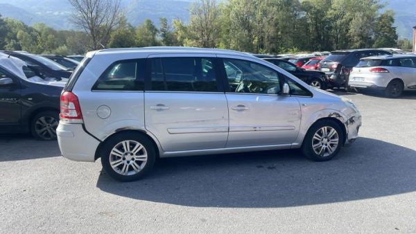 Anti brouillard gauche (feux) OPEL ZAFIRA B PHASE 2 Diesel - Image 8
