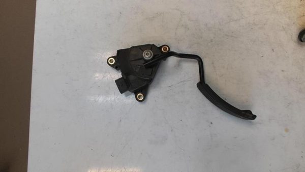 Pedalier d'accelerateur RENAULT CLIO 3 PHASE 2 BREAK Diesel - Image 1