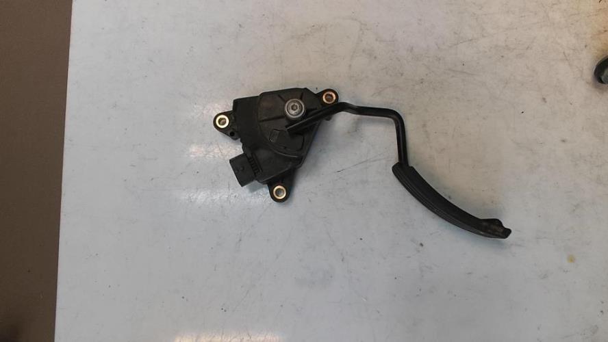 Pedalier d'accelerateur RENAULT CLIO 3 PHASE 2 BREAK Diesel - Image 2