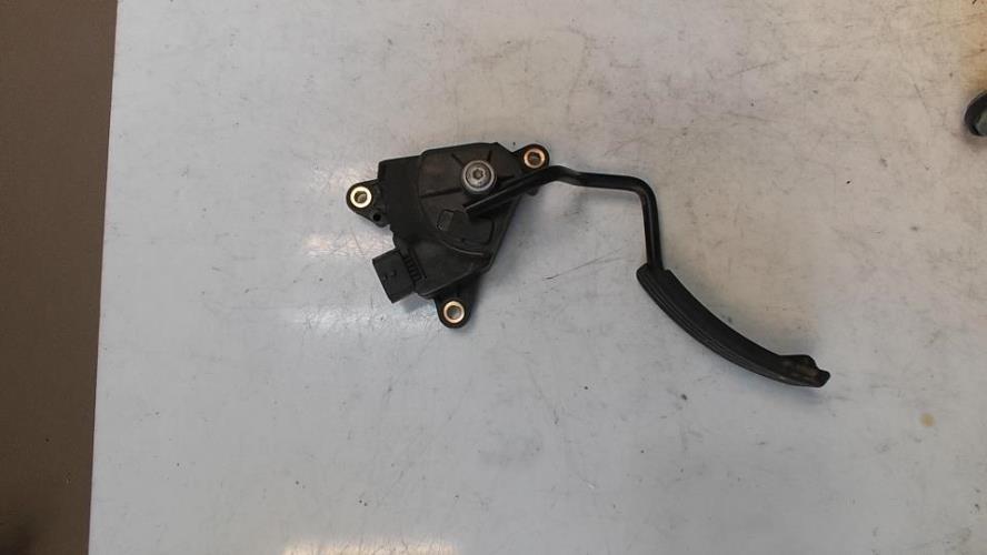 Pedalier d'accelerateur RENAULT CLIO 3 PHASE 2 BREAK Diesel - Image 3
