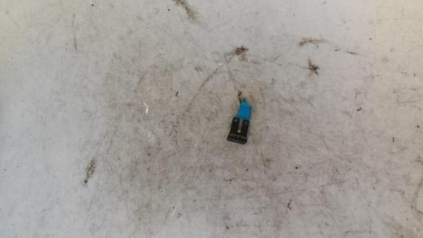Bouton de warning VOLKSWAGEN POLO 5 PHASE 2 Essence - Image 3