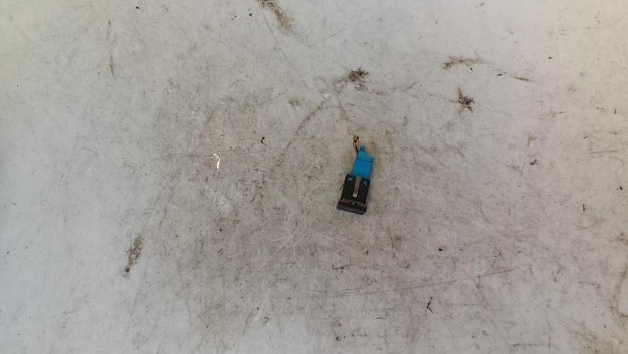 Bouton de warning VOLKSWAGEN POLO 5 PHASE 2 Essence - Image 6