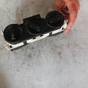 Commande chauffage VOLKSWAGEN POLO 4 PHASE 2 Diesel - Image 1