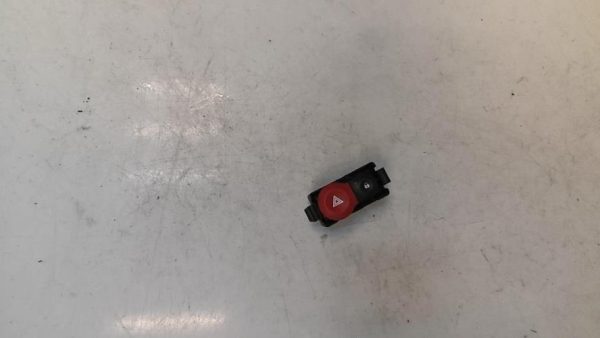 Bouton de warning RENAULT CLIO 3 PHASE 1 Diesel - Image 2