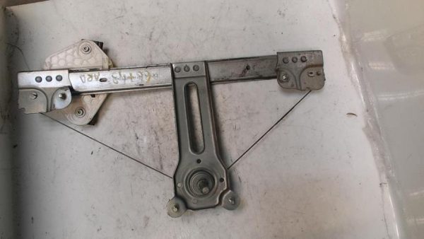 Leve vitre mecanique arriere droit DACIA LOGAN MCV 1 PHASE 1 BREAK Essence - Image 3