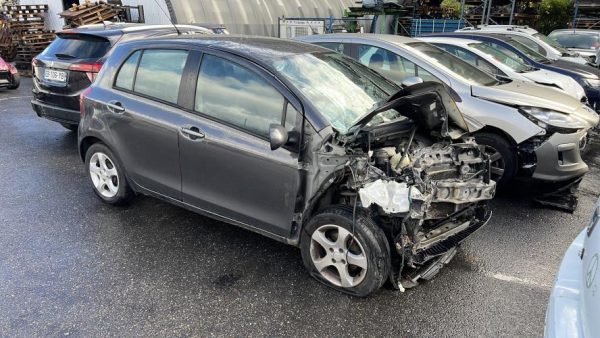 Bouton/Interrupteur TOYOTA YARIS 2 PHASE 1 Diesel - Image 4