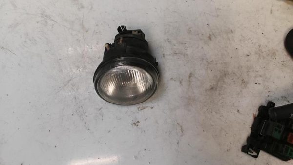 Anti brouillard droit (feux) RENAULT CLIO 2 PHASE 1 Essence - Image 2