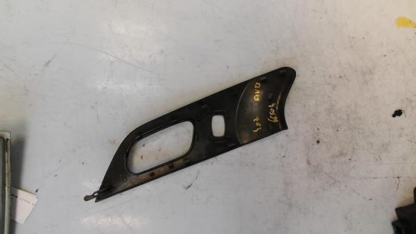 Divers PEUGEOT 407 PHASE 1 Diesel - Image 3