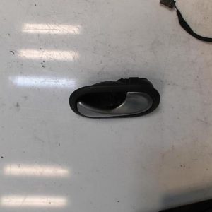 Poignee interieur avant droit RENAULT SCENIC 2 PHASE 2 Diesel - Image 1