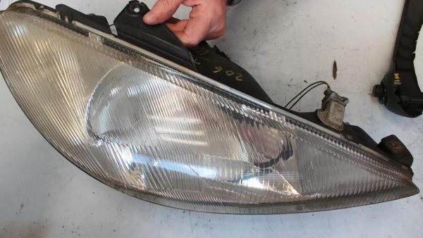 Optique avant principal droit (feux)(phare) PEUGEOT 206 PHASE 1 Diesel - Image 4