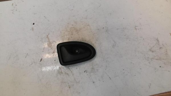 Poignee interieur avant gauche RENAULT CLIO 2 PHASE 2 Essence - Image 3