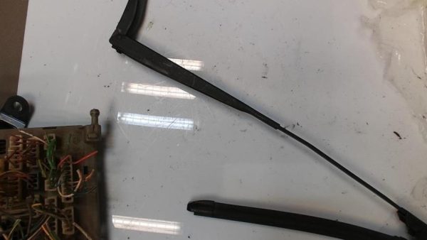 Bras essuie glace avant droit RENAULT CLIO 3 PHASE 2 Diesel - Image 2