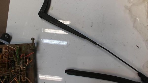 Bras essuie glace avant droit RENAULT CLIO 3 PHASE 2 Diesel - Image 3