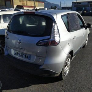 Trappe d'essence RENAULT SCENIC 3 PHASE 2 Diesel - Image 5
