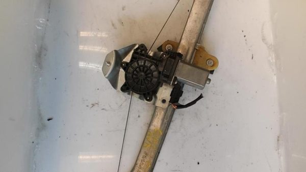 Leve vitre electrique avant droit RENAULT CAPTUR 1 PHASE 2 Essence - Image 1