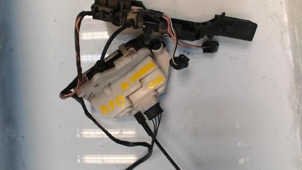 Serrure avant droit RENAULT SCENIC 2 PHASE 2 Diesel - Image 1