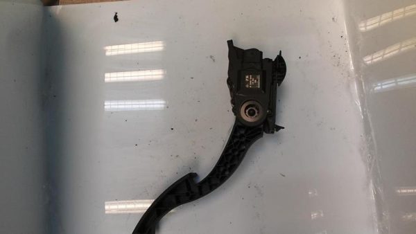 Pedalier d'accelerateur MERCEDES CLASSE A 176 PHASE 2 Essence - Image 1