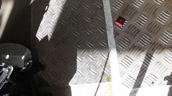 Bouton de warning PEUGEOT 307 PHASE 2 BREAK Diesel - Image 3