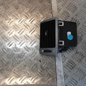Aerateur tableau de bord avant droit PEUGEOT 307 PHASE 2 BREAK Diesel - Image 1